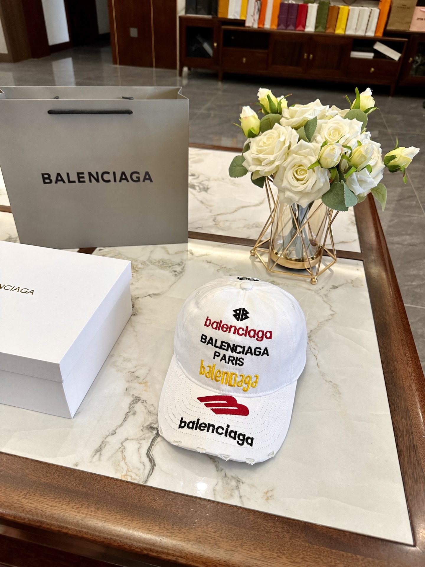 balenciaga  hat model 16